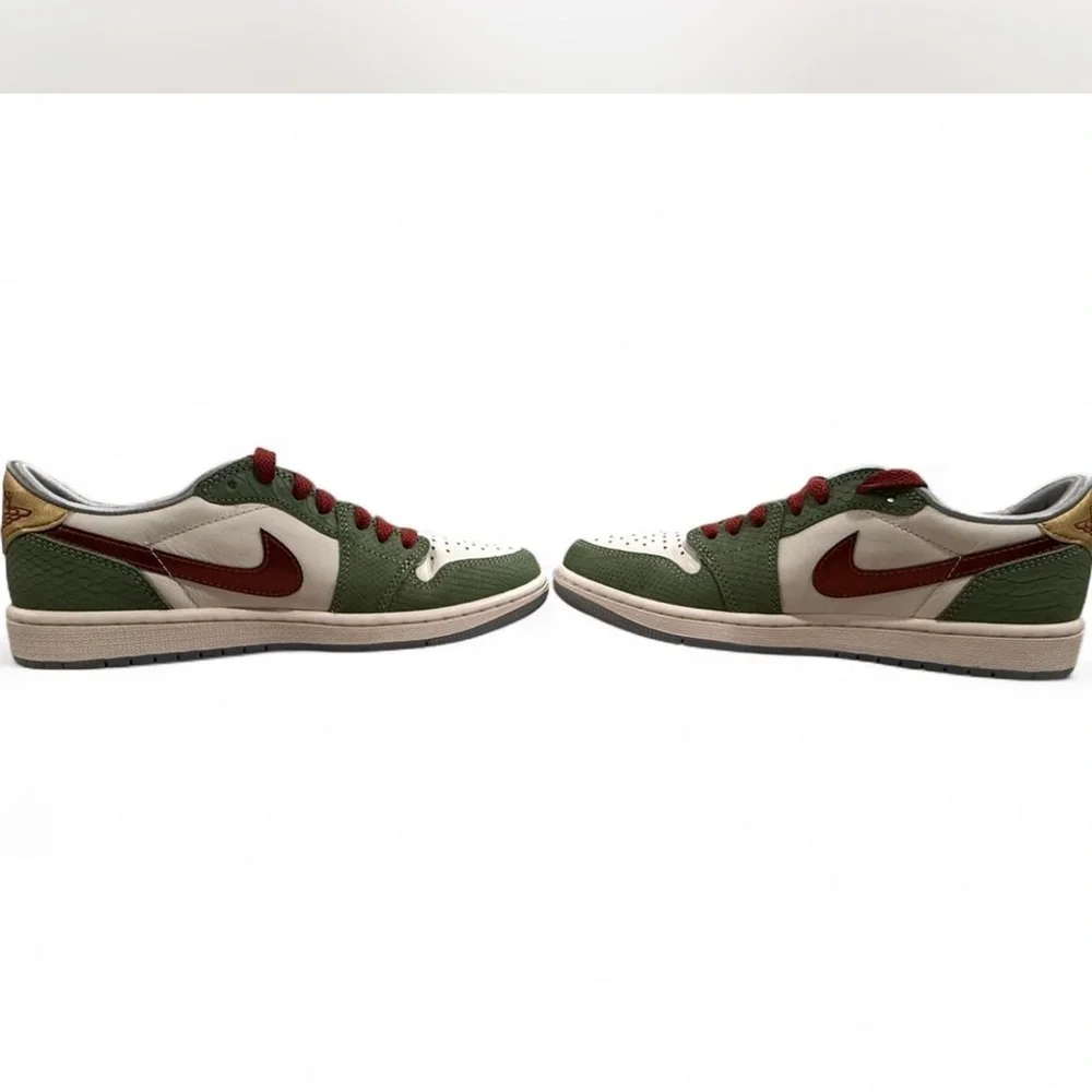 Air Jordan 1 Retro Low OG ‘Year of the Dragon’ (2024) - Picture 3 of 6
